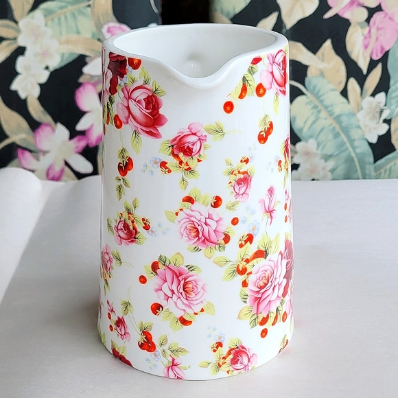 🆕️Grace Pantry Fine Porcelain 32oz Open-Top Pitcher FLORAL - Picture 2 of 7